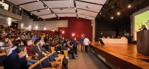 Na foto, cerimônia da Final do Desafio Unicamp com participantes e equipe organizadora num auditório.